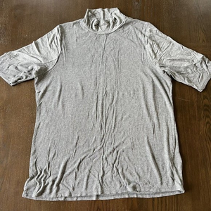 Laila Jayde Tunic Womens Size Medium Mock Neck Pull On Gray Short Sleeve Ribbed‎